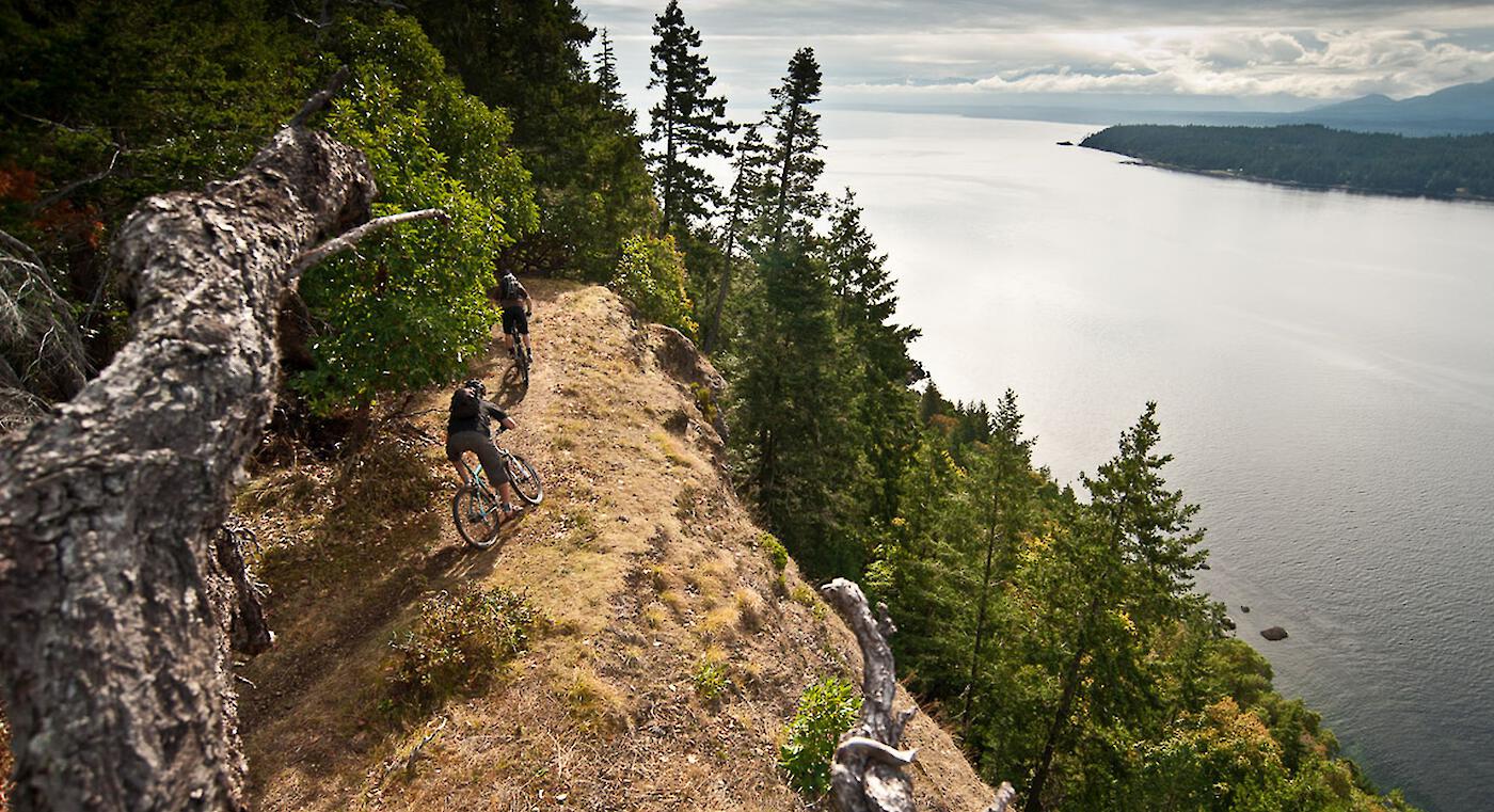 Mountain Biking Vancouver Island: Epic Trails Await!