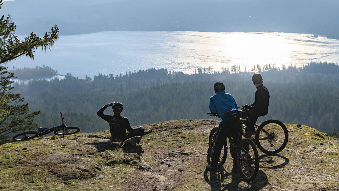 bikers looking over the bay